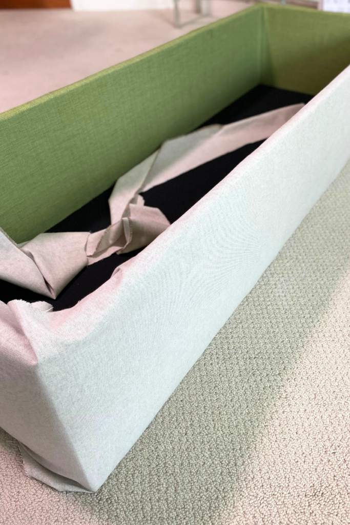 How to simply upholster a bench, during the process: bench is wrapped into one piece large linen fabric.